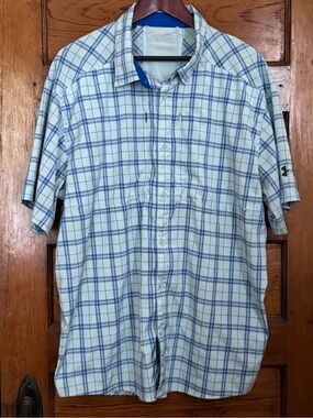 Under Armour Men's Blue Plaid Short-Sleeve Button-Up Fishing Shirt